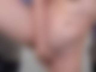 Live cam show with Alessia-Alessia - Red Hair on CamwithHer