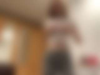 Live cam show with CarylGillece - Solo on Pornisteam.com