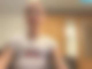CarylGillece's Live Sex Cam Show