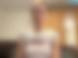 CarylGillece's Live Sex Cam Show