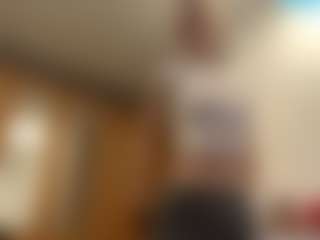 CarylGillece's Live Sex Cam Show