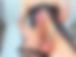 dani-sweet-ts's Live Sex Cam Show