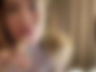 ElizRittenour's Live Sex Cam Show
