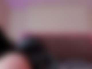 JuneCandy18's Live Sex Cam Show