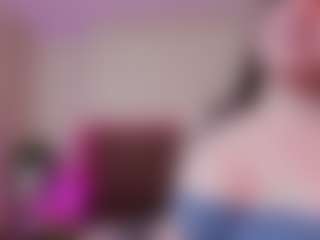 JuneCandy18's Live Sex Cam Show