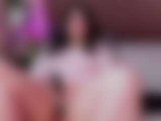 JuneCandy18's Live Sex Cam Show