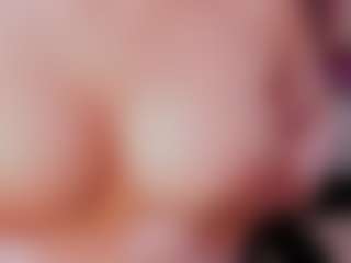 JuneCandy18's Live Sex Cam Show