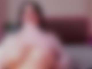 Live cam show with JuneCandy18 - College on Camsoda