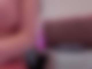 JuneCandy18's Live Sex Cam Show