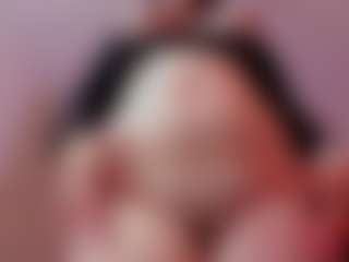 Live cam show with JuneCandy18 - New Sexwebcam on intimatelivegirls.com