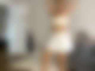 Live cam show with LashaundaGoodknight - New Brown Eyes on AdultVida.com