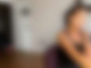 Live cam show with LashaundaGoodknight - Solo Teen (18+) on Camsoda