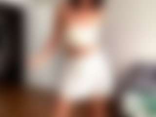 Live cam show with LashaundaGoodknight - Mature Middle Aged on livesuperchat.net