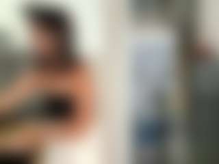 Live cam show with LashaundaGoodknight - Bikini on livesexfox.com
