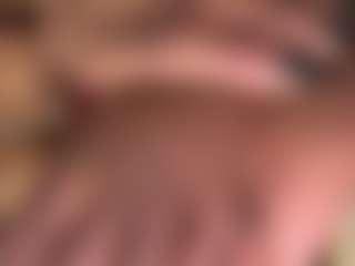 Littlebambii777's Live Sex Cam Show