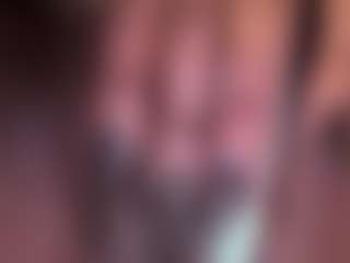 Littlebambii777's Live Sex Cam Show