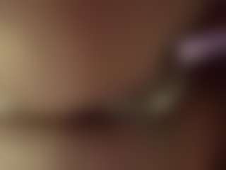 Littlebambii777's Live Sex Cam Show