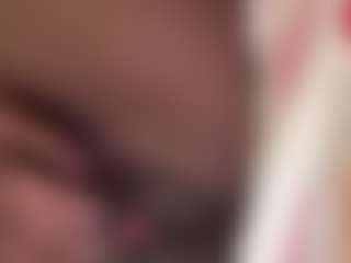 Littlebambii777's Live Sex Cam Show