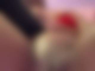 Littlebambii777's Live Sex Cam Show