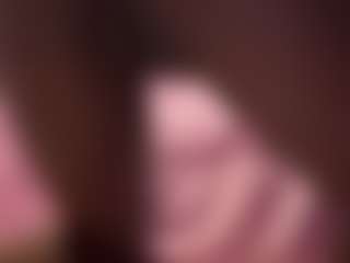 Littlebambii777's Live Sex Cam Show