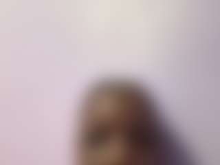Littlebambii777's Live Sex Cam Show