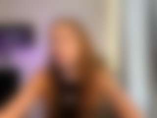 Live cam show with Shaya - Sexy on CamwithHer