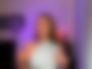 Live cam show with Shaya - Blonde Hair Petite on xxxlivecams.org