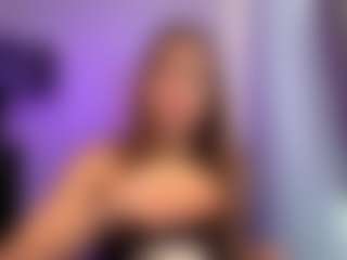 Live cam show with Shaya - Nipple Piercings on madthumbs