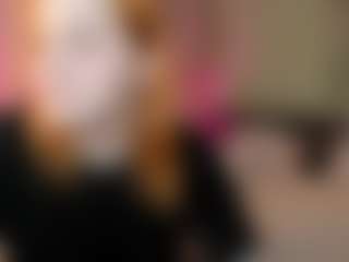 Live cam show with Margo-Blaze - Moaning on Camsoda