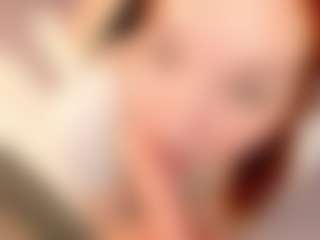 Live cam show with Margo-Blaze - Camel Toe on CamwithHer