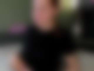 Live cam show with Margo-Blaze - Bedroom Red Hair on live.xheat.ai