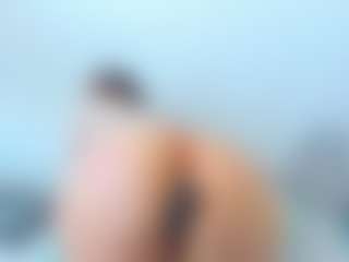 scarletrouse's Live Sex Cam Show