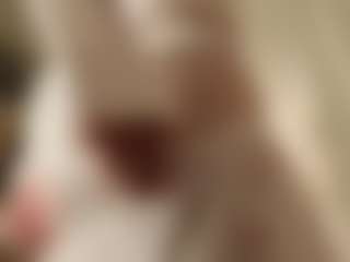 Live cam show with ShanikaSueda - Deepthroat on Camsoda