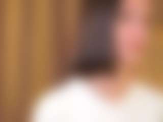 Live cam show with Dana - Big Ass on Livezox