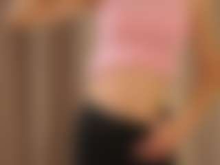 Live cam show with Dana - Tease on Camsoda