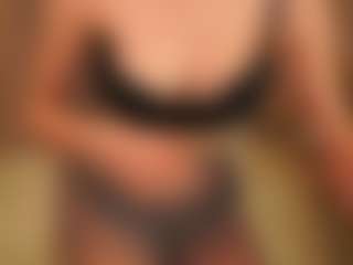 Live cam show with Dana - Young Adult on Milfs Live