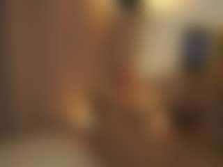 Live cam show with Dana - Flashing on Camsoda