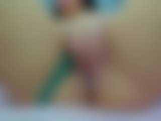 Live cam show with Ary-Hot - Amateur on StripNow