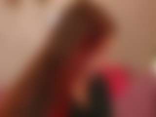 Live cam show with avrorarose - Kisses on Camsoda