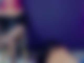 Live cam show with BabyBianca - Toys on Camversity