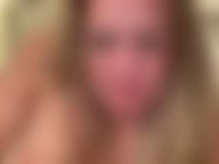 Cowgirl2828's Live Sex Cam Show