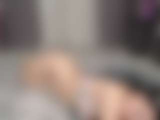 FlorrieDepasse's Live Sex Cam Show