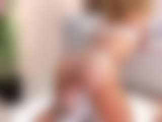 Live cam show with Frida-kiroga - Blonde Hair Toys on Hubzter Live