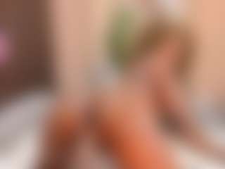 Live cam show with Frida-kiroga - Black Cum on Camsoda