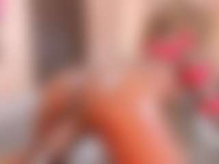 Live cam show with Frida-kiroga - Athletic Ebony on Camversity