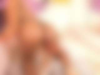 Live cam show with Frida-kiroga - Shaved Pussy on Camsoda