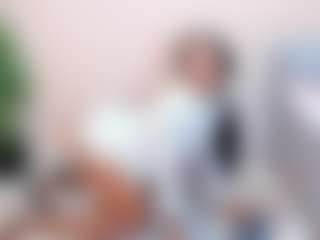 Live cam show with Frida-kiroga - Blonde Hair on CamClone
