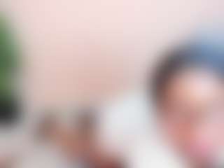 Live cam show with Frida-kiroga - Ebony on CamwithHer | colombia