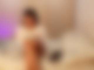 Live cam show with hannaa-montanna - Black Hair on AdultVida.com