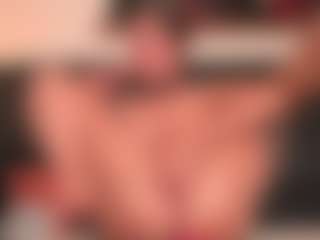 Live cam show with homehornyeva - Squirt on Camsoda